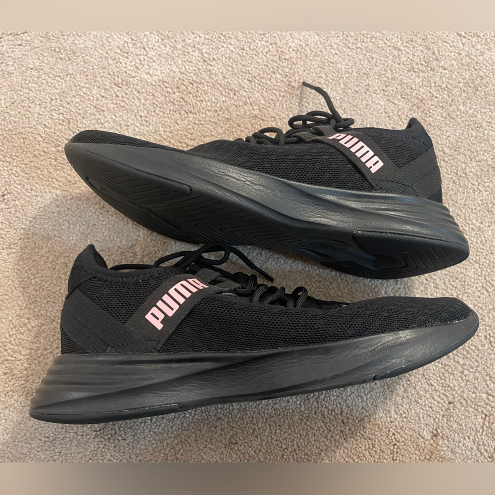 PUMA SNEAKERS - WOMENS